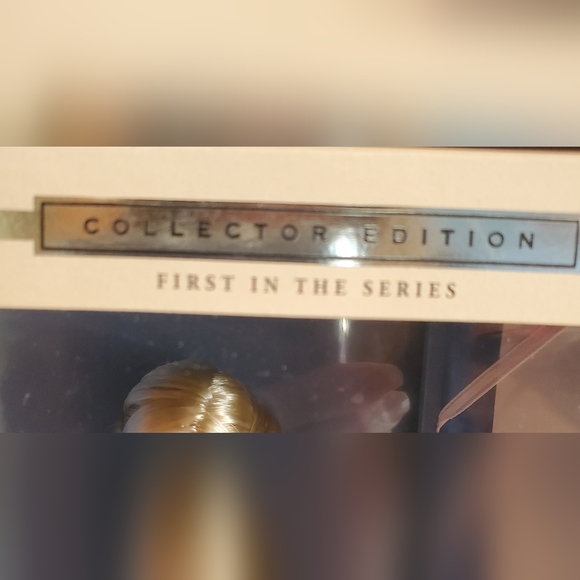 Carter Bryant Grand Entrance Barbie Doll NIB - Picture 9 of 9